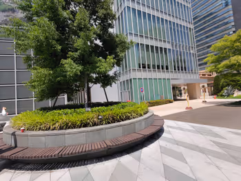 大崎駅ゲートシティ 山手通り沿いの休憩場所その1