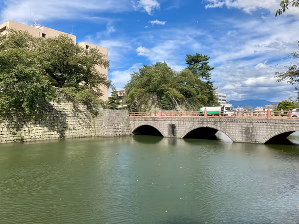 福井城跡 お堀端(JA福井県農業会館前)の写真2