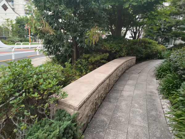 ミッドサザン御殿山 公開空地の写真3