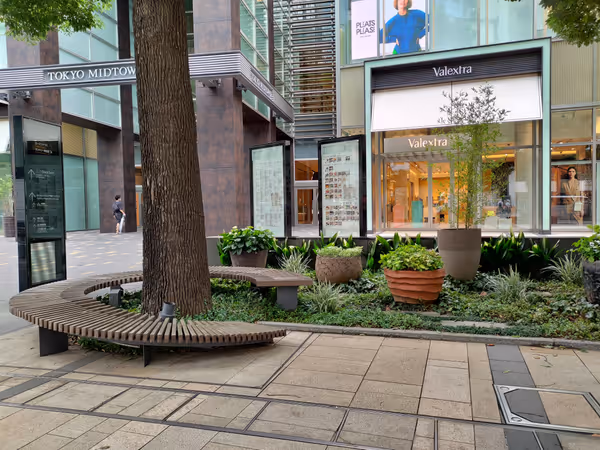 Photo of Roppongi Station | Tokyo Midtown Front, Gaien Higashi-dori | Rest Spot 2