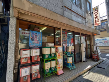 板橋本町駅清水稲荷神社の休憩場所その4