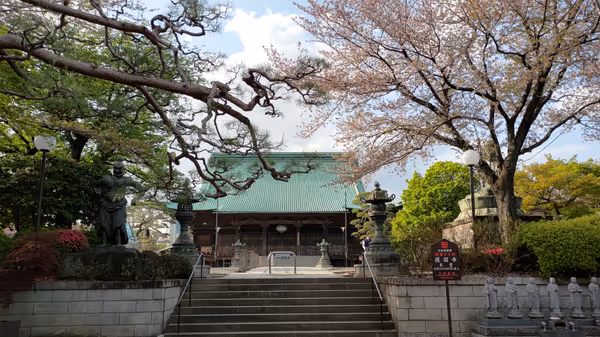 護国寺 境内の写真1