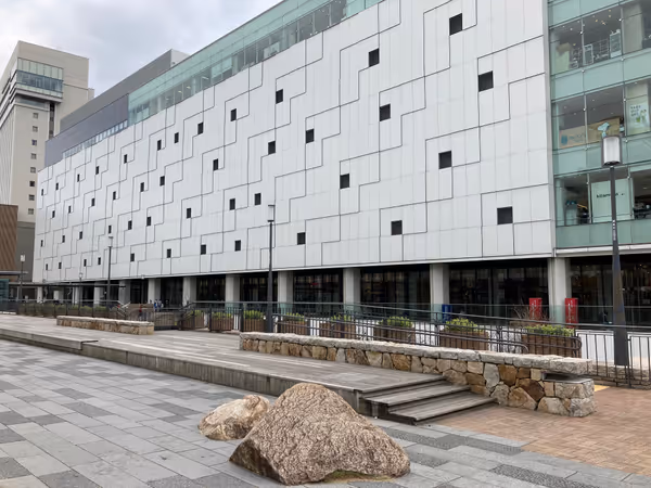 Photo of Himeji Station | North Side of Castle Garden (Ground Level) | Rest Spot 2