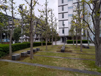 이이다바시역 이이다바시 퍼스트 빌딩 우시텐진시타 교차점 부근의 휴식 장소 그2