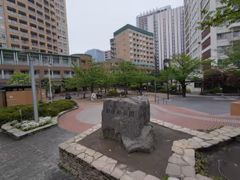 大崎駅御成橋公園の休憩場所その1