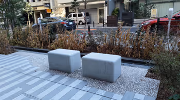 요츠야역 코모레 요츠야 산에이 거리의 휴식 장소 그 2