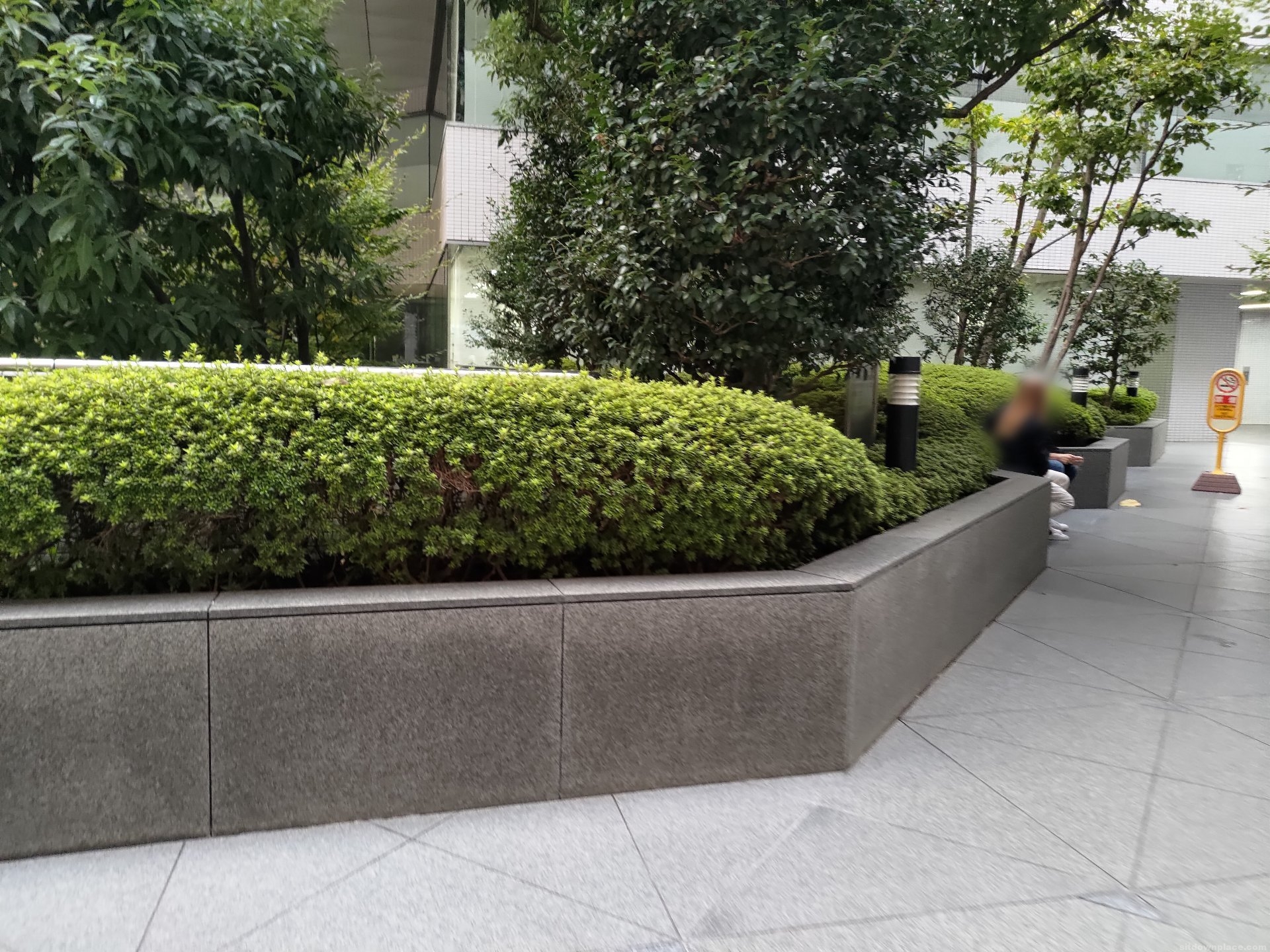 Photo of Iidabashi Station | Next to Karako-zaka MN Building | Rest Spot 1