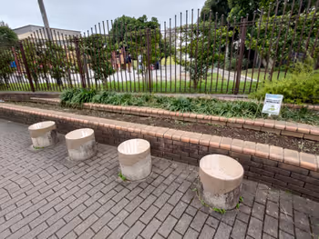 戸田公園駅こどもの国横の休憩場所その2