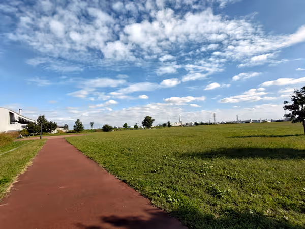 Photo of Shin-Takashimadaira Station | Toda Park Area High-Specification Embankment | Rest Spot 3