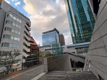 신바시역 니혼테레비 타워 데크의 휴식 장소 그 3