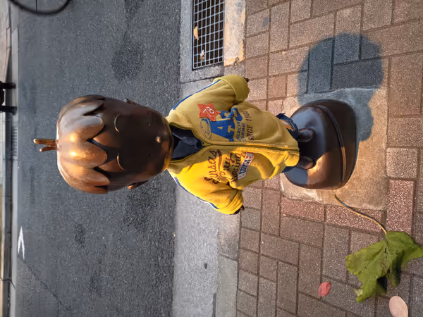 Photo of Ushigome-Kagurazaka Station | Kobo-chan Statue Near | Rest Spot 1