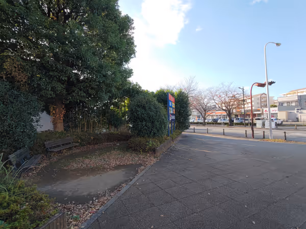 Photo of Chiba New Town Chuo Station | Near the corner of Across Plaza intersection | Rest Spot 1