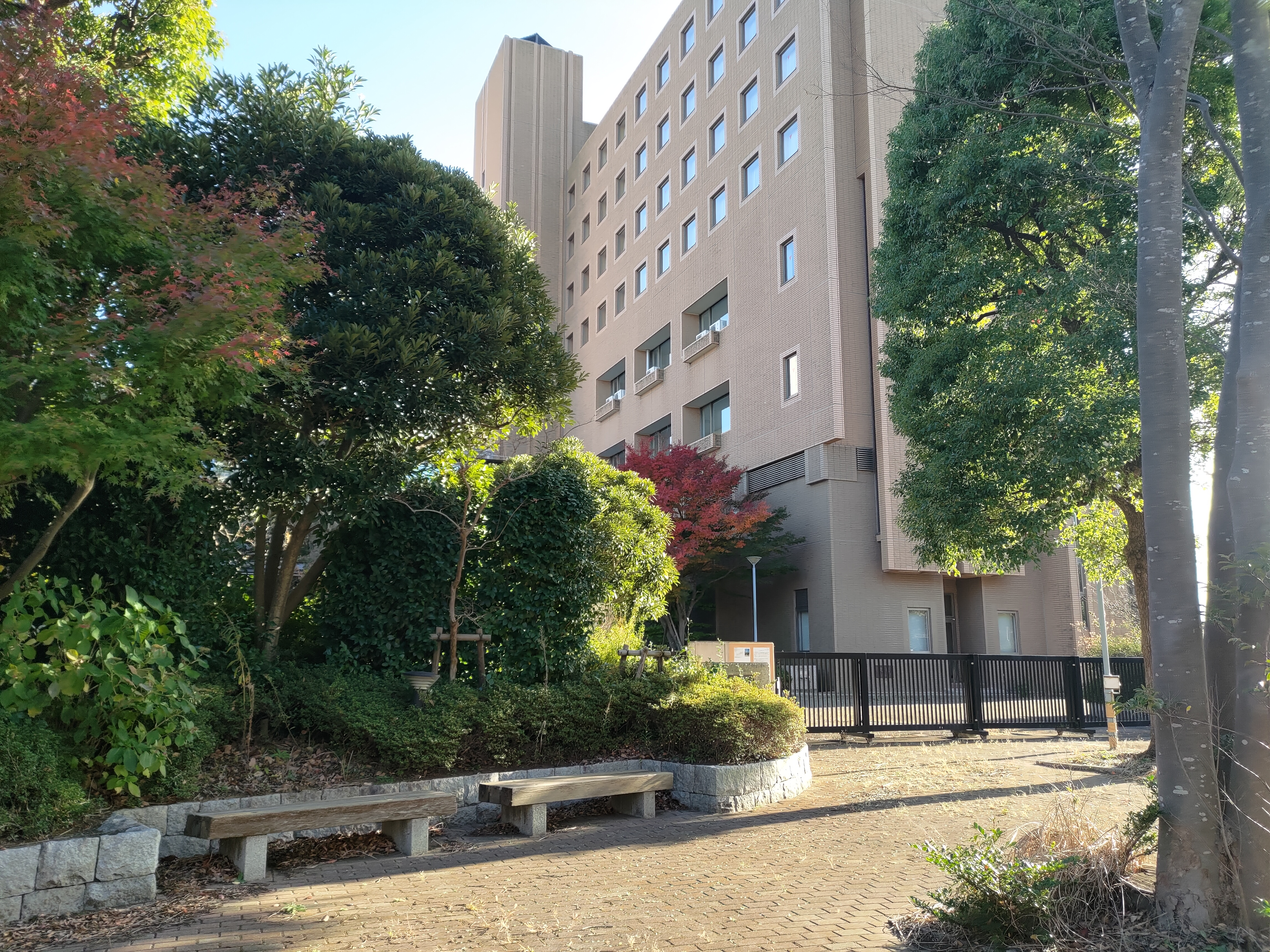 Photo of Chiba New Town Chuo Station | Social Insurance Medical Fee Payment Fund Training Center Front | Rest Spot 1