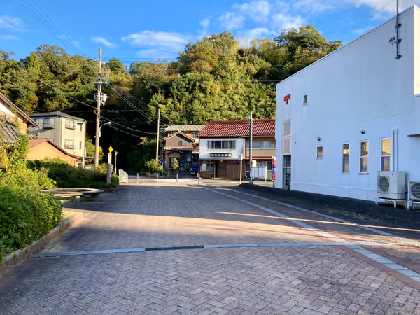 Photo of East Maizuru Station | Maizuru Kita-Sui Post Office Front | Rest Spot 3