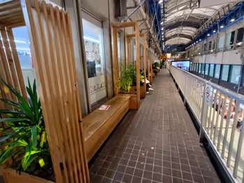 고베 산노미야역 삼F 스트리트 WEST의 휴식 공간 3