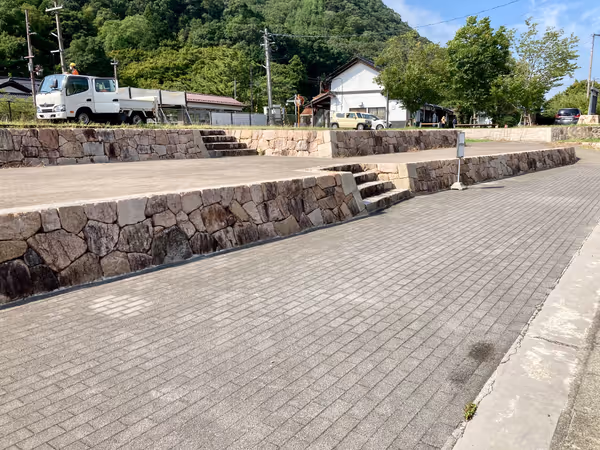 Photo of Takeda Station | South side of the station (Himeji direction) plaza | Rest Spot 2