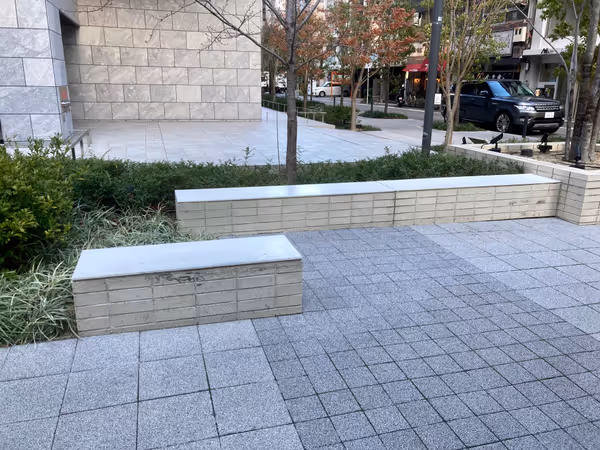 Photo of Nakatsu Station | Near Exit 4 | Rest Spot 3