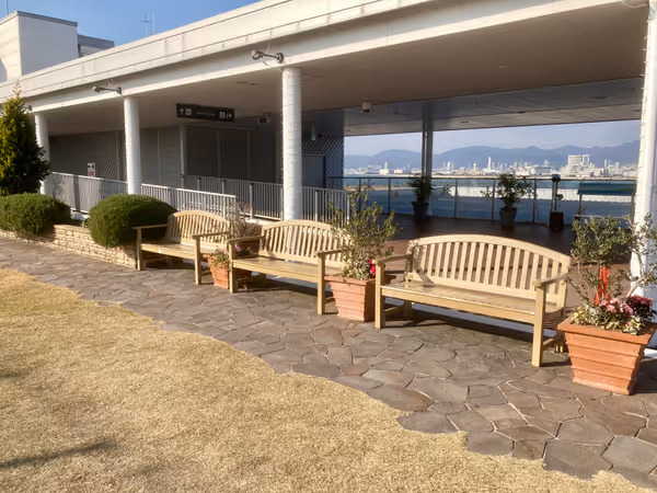 Photo of Kobe Airport Station | Kobe Airport Rooftop Observation Deck | Rest Spot 1