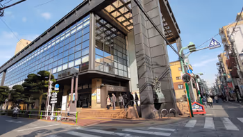 大山駅板橋区立文化会館横の休憩場所その1