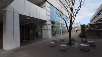 立川北駅立川地方合同庁舎横の休憩場所その1