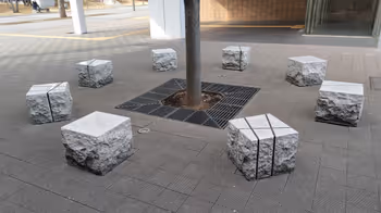 立川北駅立川地方合同庁舎横の休憩場所その2