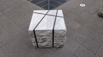 立川北駅立川地方合同庁舎横の休憩場所その3