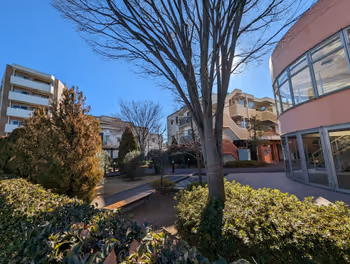 都筑ふれあいの丘駅ローソン都筑大丸付近の休憩場所その2