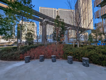 三田駅みなとパーク芝浦 芝浜小学校横の休憩場所その3