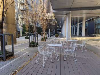 Rest area under the 1st floor deck street of Mita Station Msb Tamachi, part 1