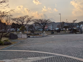 우노역 사랑의 여신상 부근의 휴식 장소 그 3