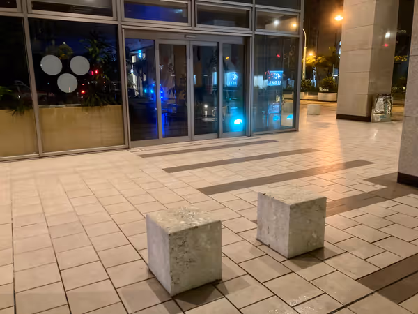 Photo of Kenchomae Station | Okinawa Times Building Public Open Space (Lawson side) | Rest Spot 3