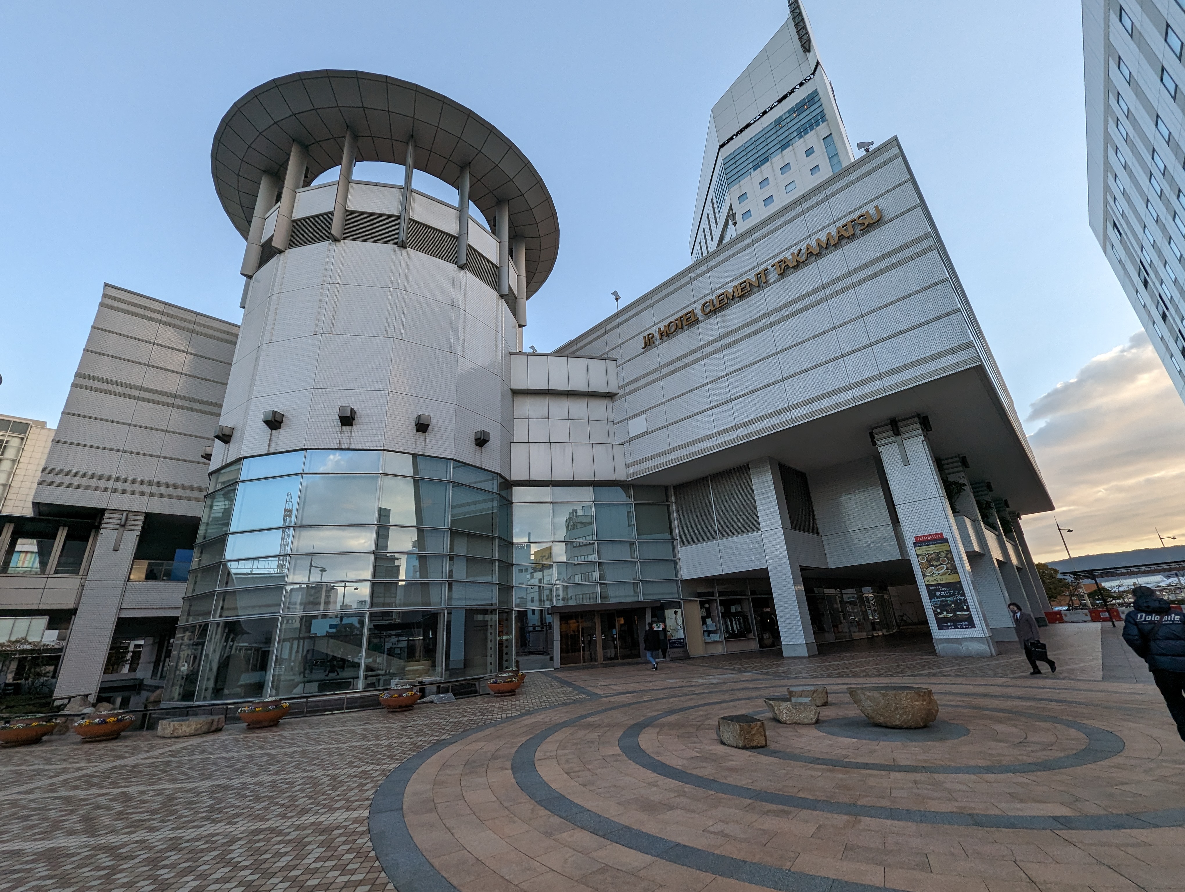 JRホテルクレメント高松前の写真1
