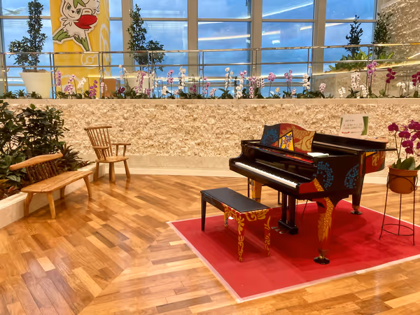 Photo of Naha Airport Station | Naha Airport 3rd Floor International Departures Area Fukugi Hall | Rest Spot 4