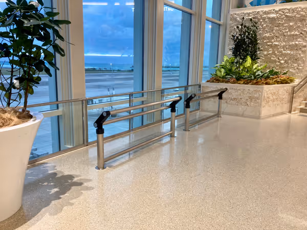 Photo of Naha Airport Station | Naha Airport 3rd Floor International Terminal Area Fukugi Hall Near Observation Deck | Rest Spot 3