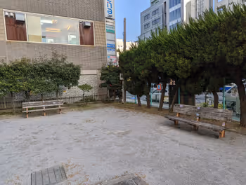 【東陽町駅】東陽四丁目第2アパート遊園の休憩場所