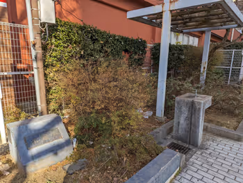 Rest area at Nanyo 2-chome Pocket Square near Toyocho Station, part 4