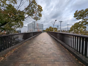 Rest area on the pedestrian bridge at Seishin-Chuo Station Takatsukadai 4-Kita, Part 1