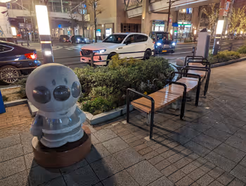 港口城市站DUO KOBE 26入口附近的休息场所之二