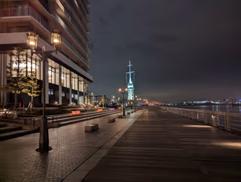 【ハーバーランド駅】神戸煉瓦倉庫　K-waveの休憩場所