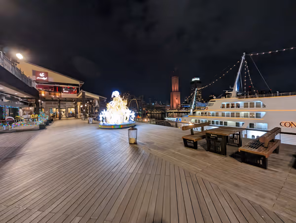 Photo of Minato Motomachi Station | Harborland Mosaic Seaside Plaza | Rest Spot 1
