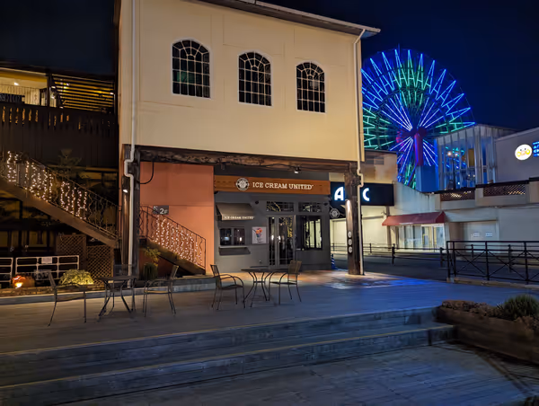 ハーバーランド モザイク せせらぎ通りの写真6