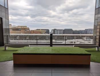 京都駅みんなの広場 うっどすくえあの休憩場所その5