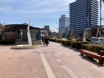 Photo of Hokutetsu Kanazawa Station | Near the sculpture at the Nishimoneguchi-mae intersection | Rest Spot 3