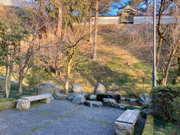 外濠公園 バス停付近の写真3