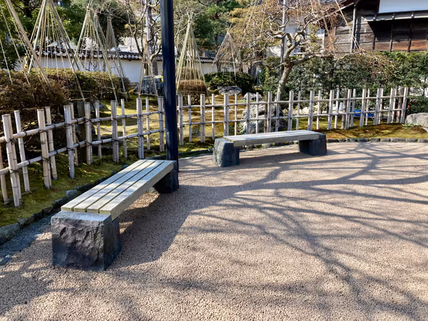 黒門前緑地 お堀側の写真1