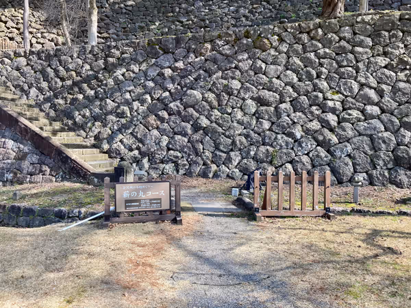 Photo of Hokutetsu Kanazawa Station | Kanazawa Castle Park, Irimori Moat Area | Rest Spot 5