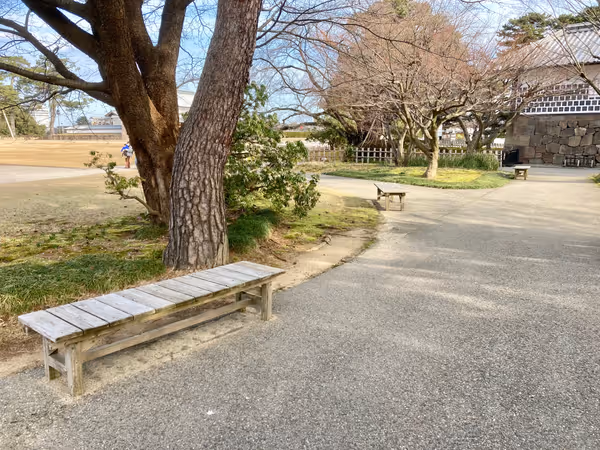 金沢城公園 石川門付近の散策路の写真3