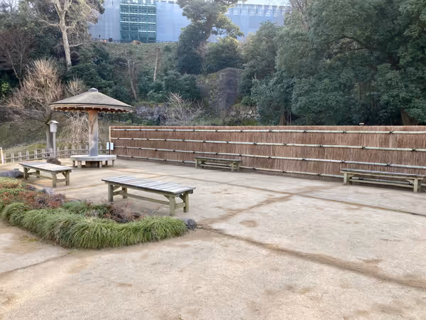 金沢城公園 玉泉院丸庭園の唐傘周辺の写真2