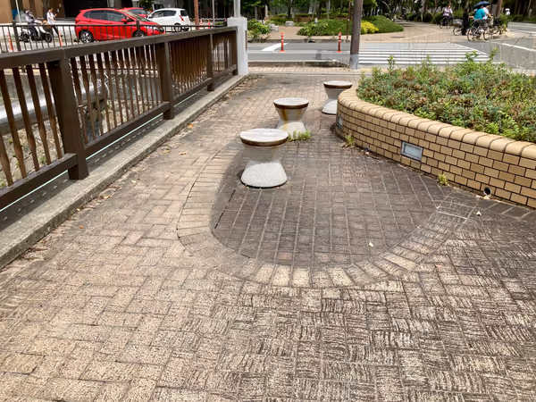 Photo of Nishinomiya-kitaguchi Station | Baseball Stadium Bridge (North Side) | Rest Spot 2