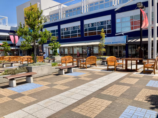 Photo of Osakako Station | Tempozan Market Place 2nd Floor, Kaiyukan Aquarium Entrance | Rest Spot 3